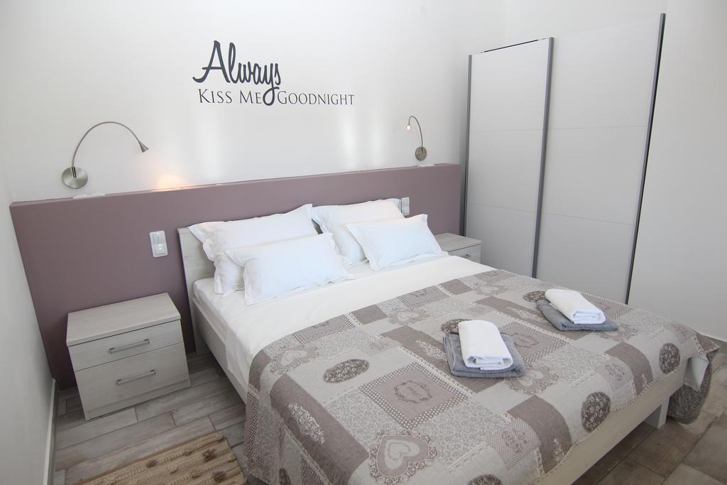 Apartment Villa Franci Pag Town Εξωτερικό φωτογραφία