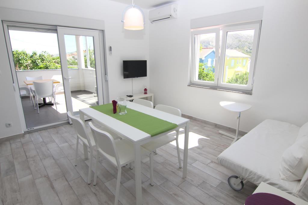 Apartment Villa Franci Pag Town Εξωτερικό φωτογραφία