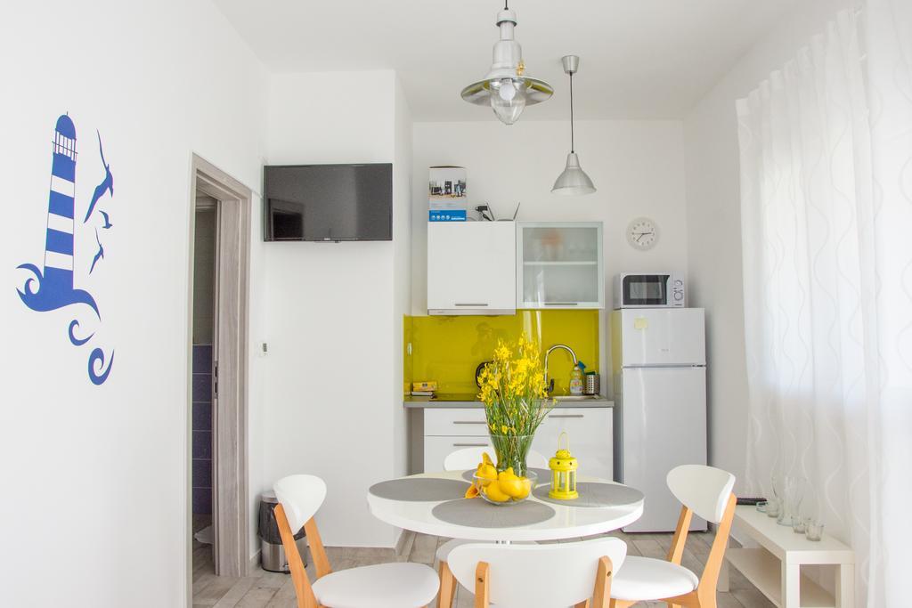 Apartment Villa Franci Pag Town Εξωτερικό φωτογραφία