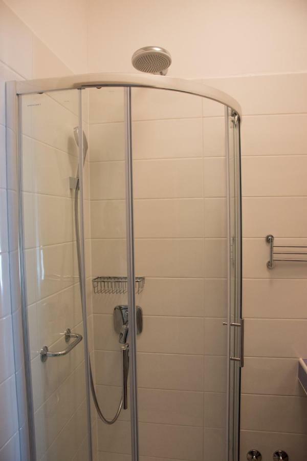Apartment Villa Franci Pag Town Εξωτερικό φωτογραφία